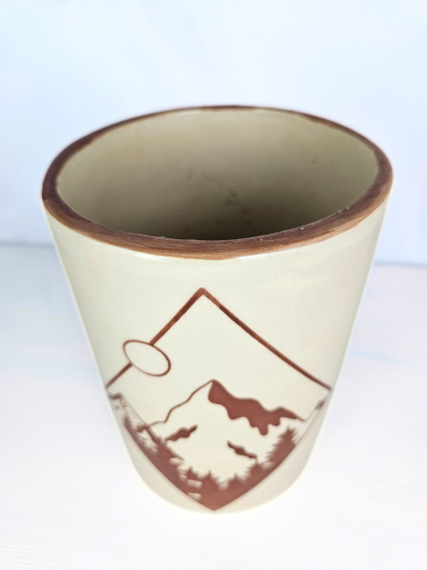 Weinkühler Berglandschaft